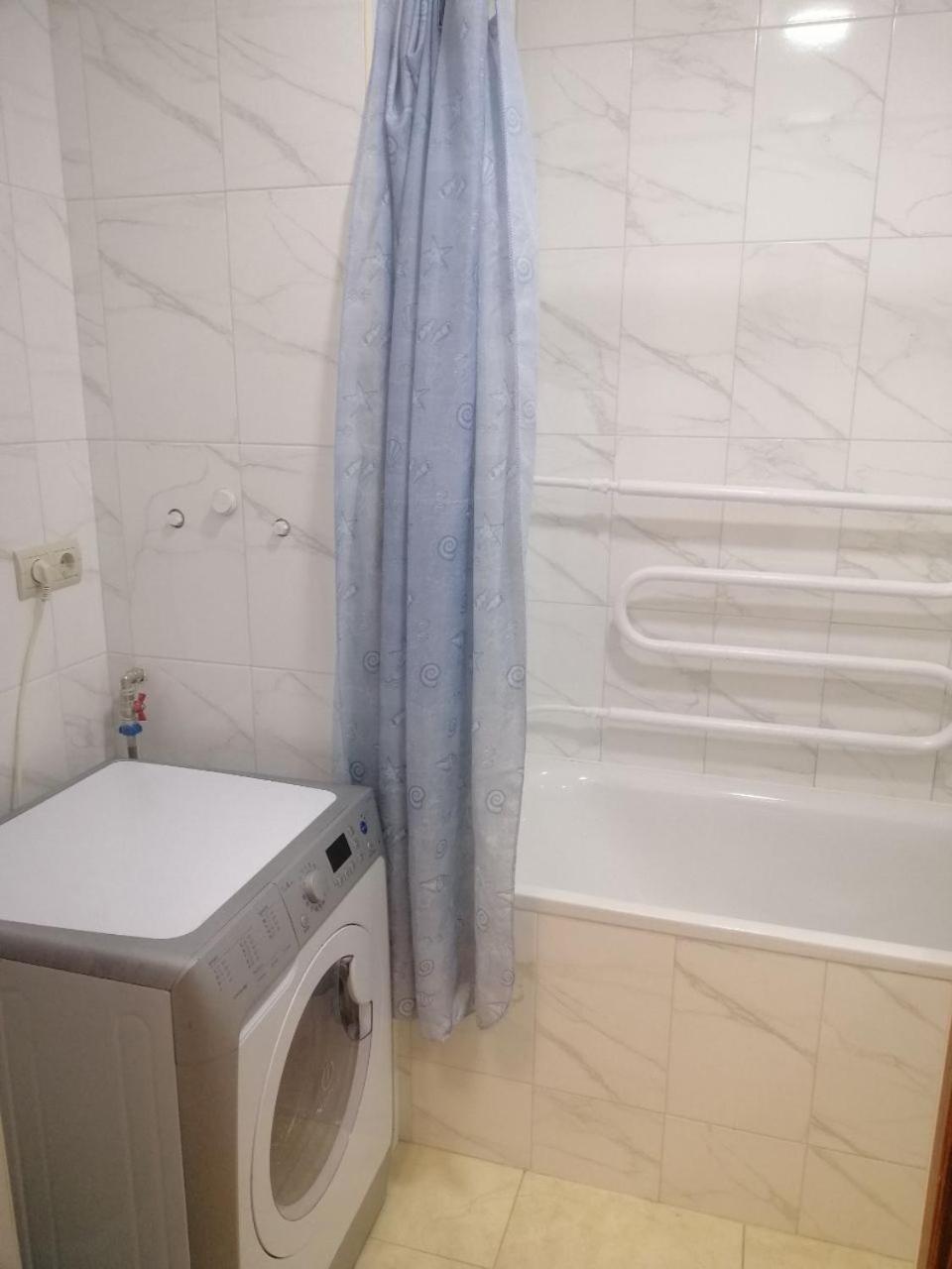 Квартира По Адресу Дружбы Народов 8А Kiev Exterior foto